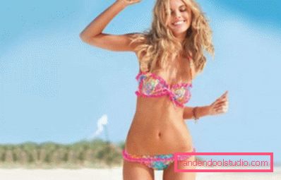 štíhlá dívka na pláži štíhlá dívka na pláži