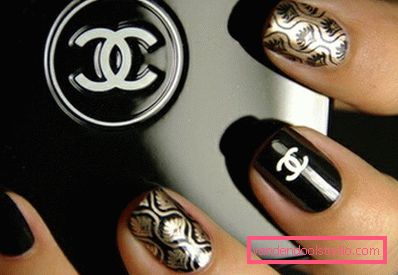 nail art na nehty Chanel